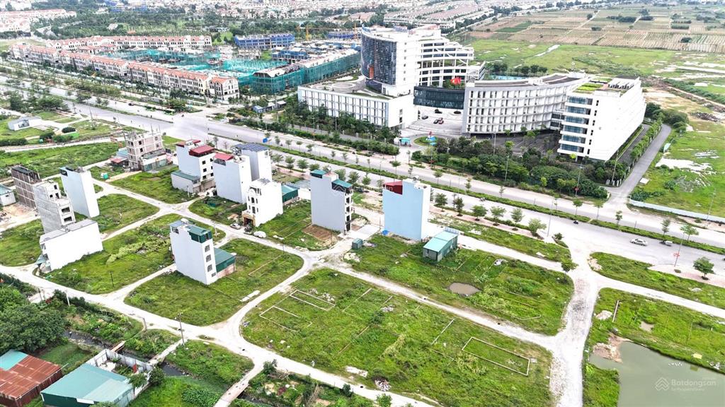 Cắt lỗ 30 giá!! bán 58m2 đất dịch vụ xã an thượng giá chỉ hơn 120tr/m2