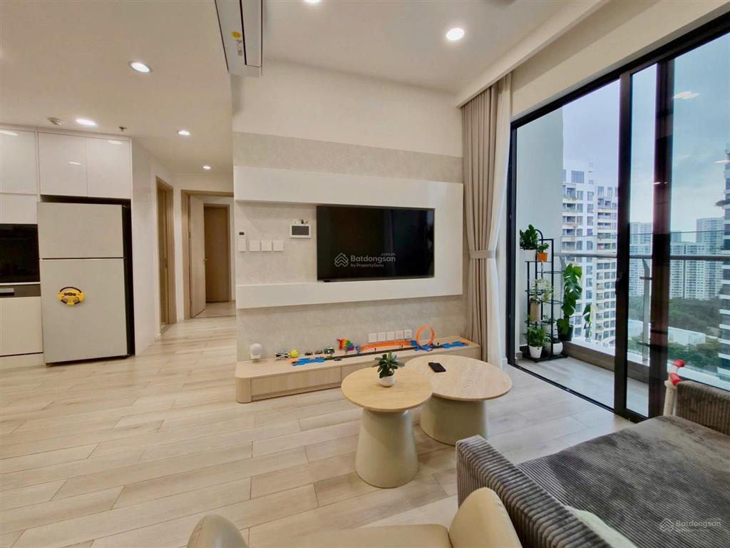 Bán gấp 2pn lumiere giá tốt