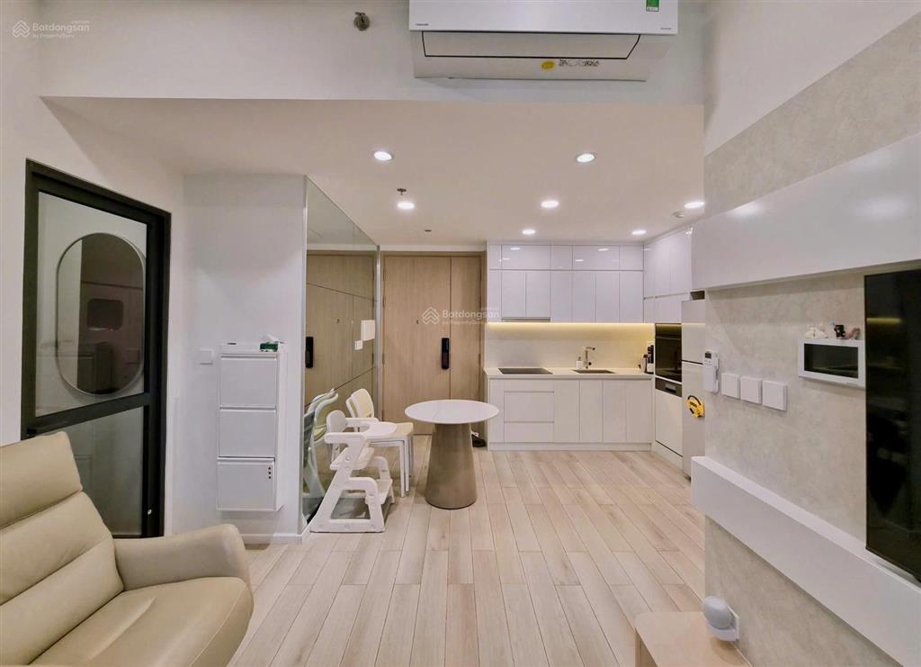 Bán gấp 2pn lumiere giá tốt