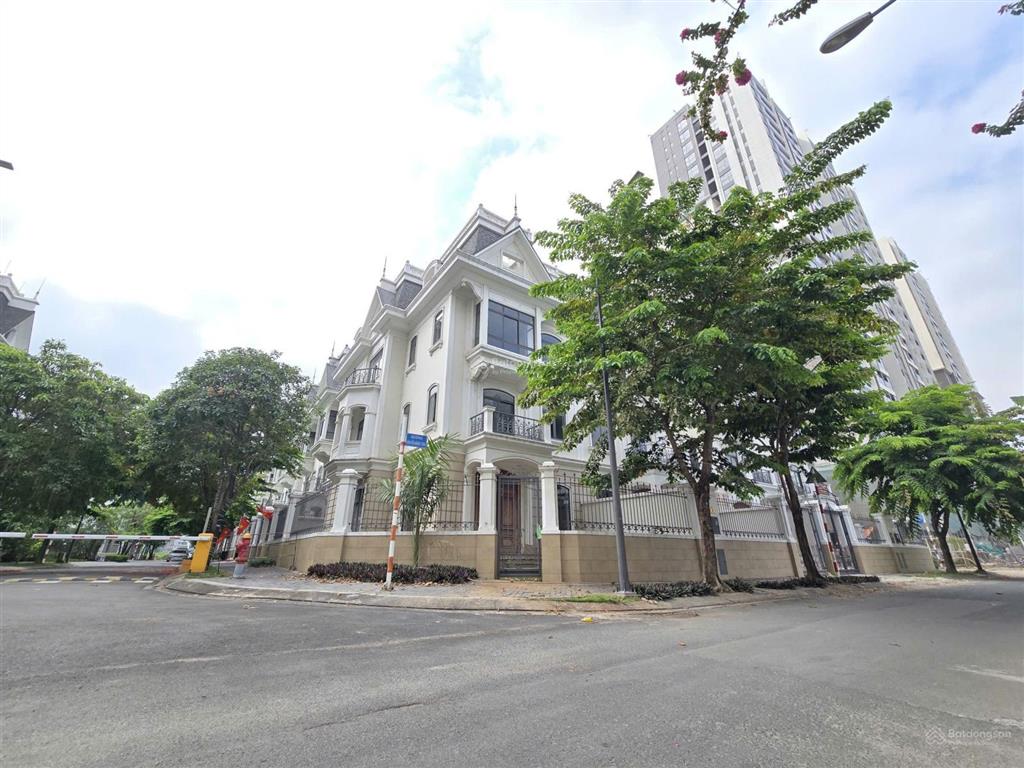 Bán gấp bt tại 10, victoria village, nguyễn mộng tuân, 53 tỷ, 222m2 bao đẹp