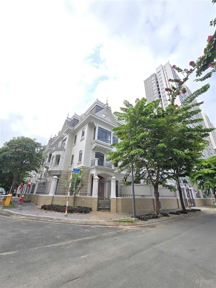 Bán gấp bt tại 10, victoria village, nguyễn mộng tuân, 53 tỷ, 222m2 bao đẹp