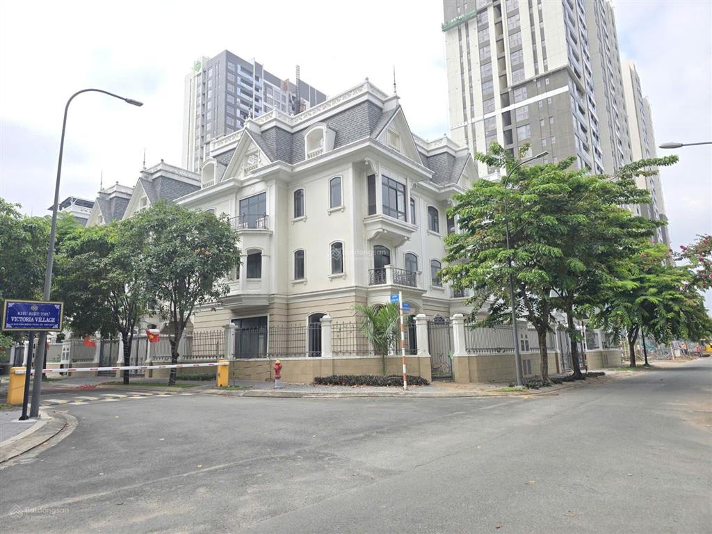 Bán gấp bt tại 10, victoria village, nguyễn mộng tuân, 53 tỷ, 222m2 bao đẹp