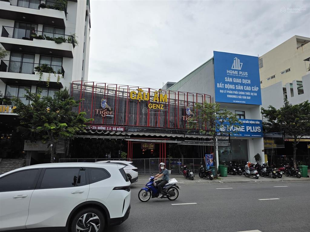 Siêu phẩm  cần bán đất 375m2 đường 2/9, đối diện da nang downtown, tp đà nẵng  sổ hồng lâu dài
