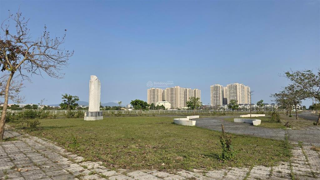 Khan hiếm, gia đình cần bán gấp lô đất 100m2, kđt lumia (dragon city) tp đà nẵng, sổ hồng có sẵn