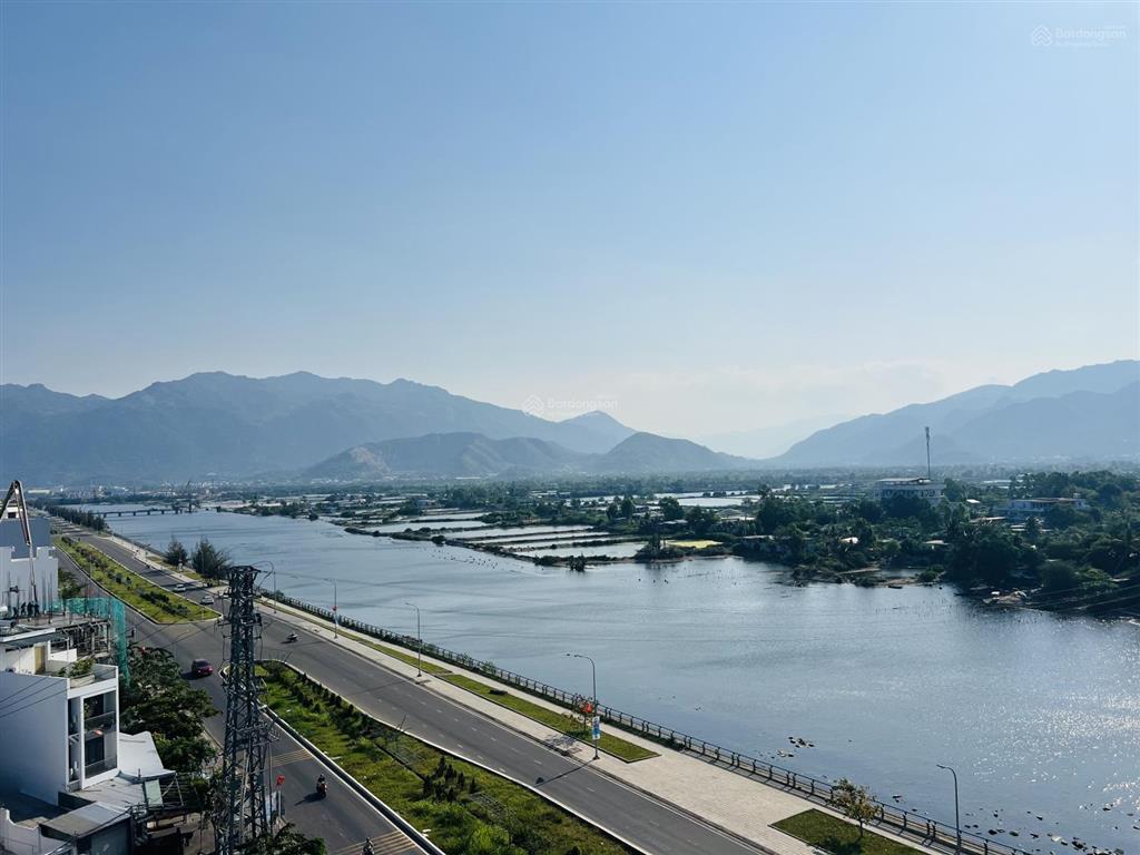 Cho thuê căn hộ ct1 luxury tầng 8 view sông 2pn 2wc view sông tại nha trang