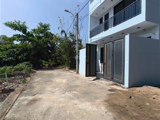 Chủ ngộp bán 80m2 (ngang 6,6m) nở hậu đẹp chỉ 4,1 tỷ  long trường tp thủ đức