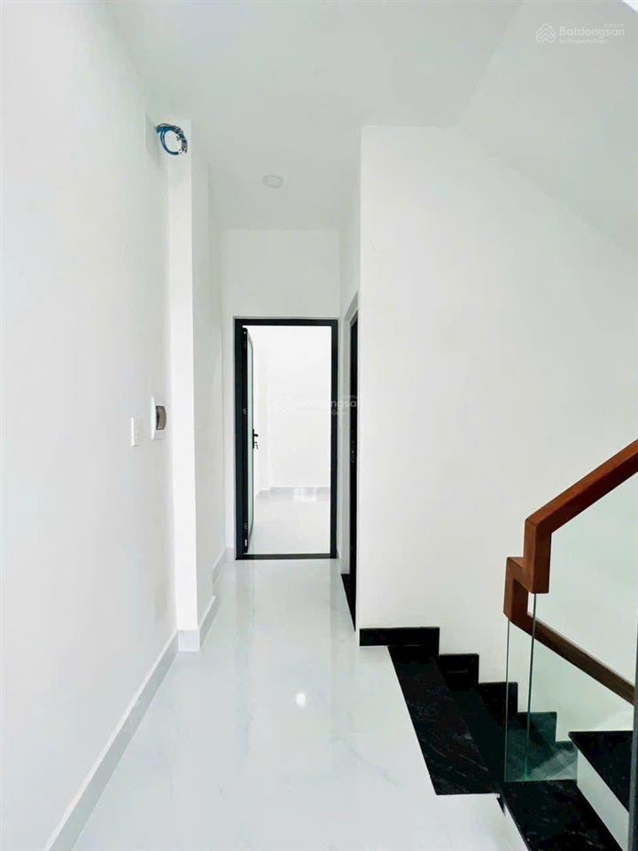 4,2 tỷ | 50m nhà mới 1 trệt 2 lầu ô tô 9m gần vinhomes grand park đh luật chủ gửi