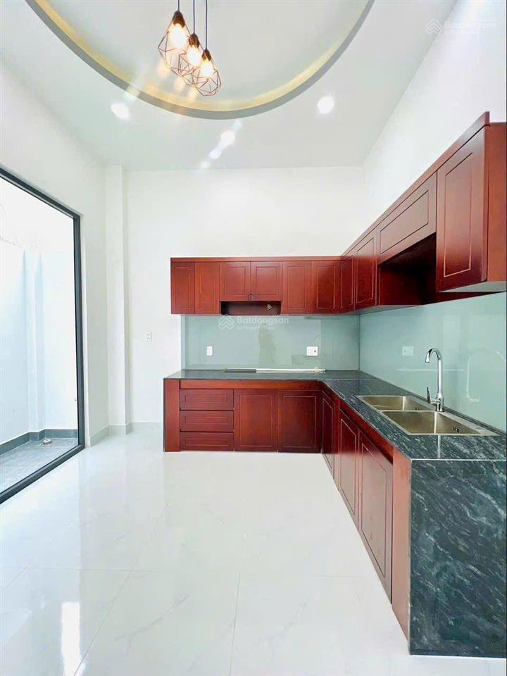 4,2 tỷ | 50m nhà mới 1 trệt 2 lầu ô tô 9m gần vinhomes grand park đh luật chủ gửi