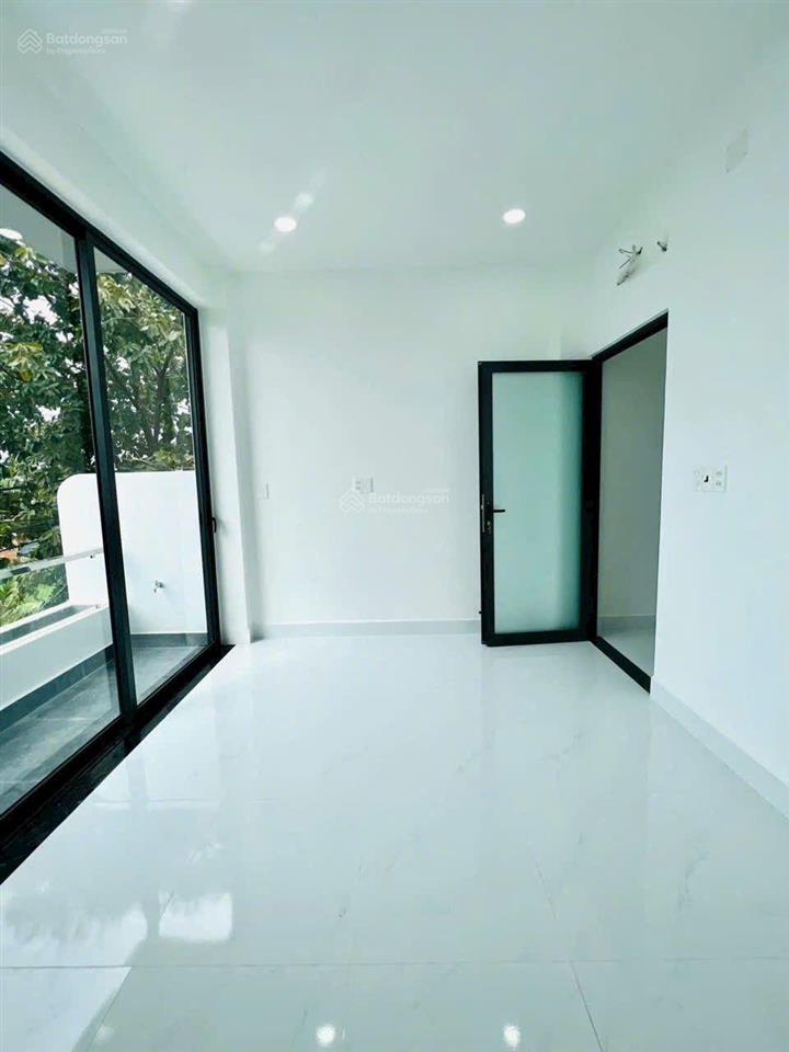 4,2 tỷ | 50m nhà mới 1 trệt 2 lầu ô tô 9m gần vinhomes grand park đh luật chủ gửi