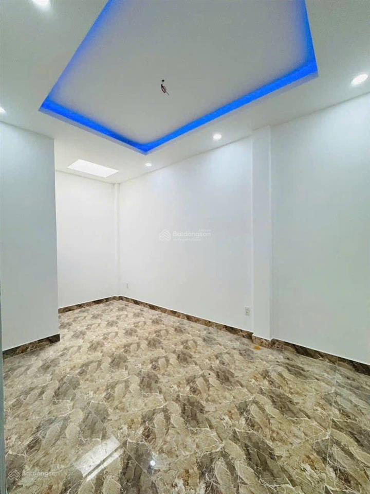 Nhà 50m 2 tầng đường xe hơi 9m chỉ 3.6 tỷ đường long thuận