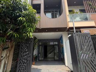 Ch nhà 3 tầng mới 69.3m xe hơi ngủ trong nhà cạnh vinhomes grand park