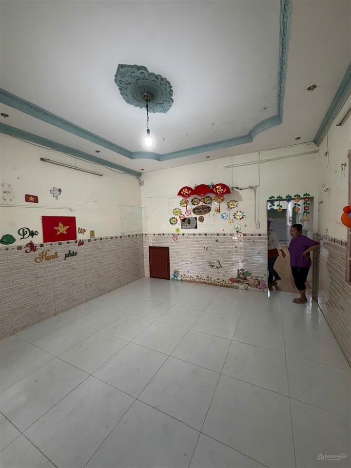 Cho thuê nhà mặt tiền long bình 9 triệu/tháng mặt tiền đường số, ngay bến xe miền đông mới