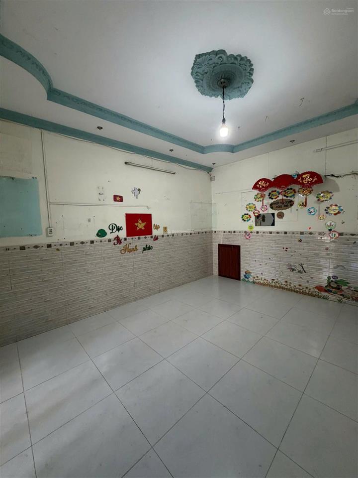 Cho thuê nhà mặt tiền long bình 9 triệu/tháng mặt tiền đường số, ngay bến xe miền đông mới