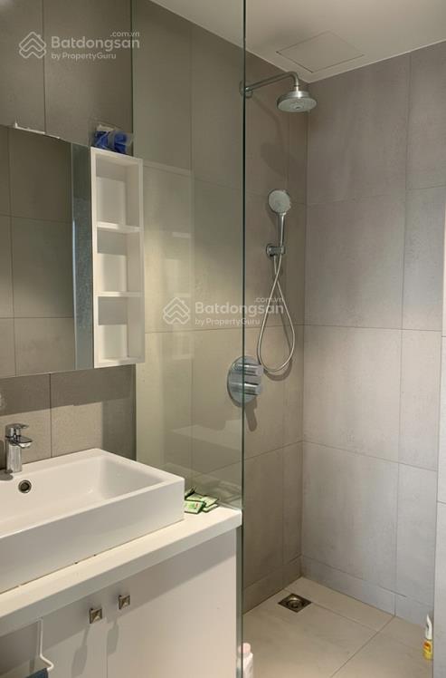 Tìm một nữ ở thuê phòng riêng bao nước & wifi  giờ tự do