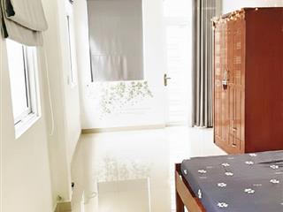 Tìm một nữ ở thuê phòng riêng bao nước & wifi  giờ tự do