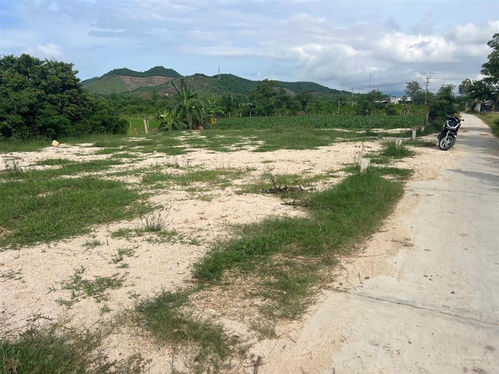 Chính chủ cần bán đất thổ cư khu công nghiệp ninh xuân  khánh hòa