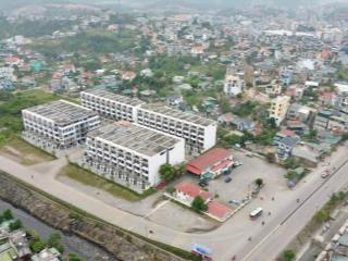 Bán nhà nguyên căn ngay trạm đăng kiểm hà phong, mặt tiền khe cá