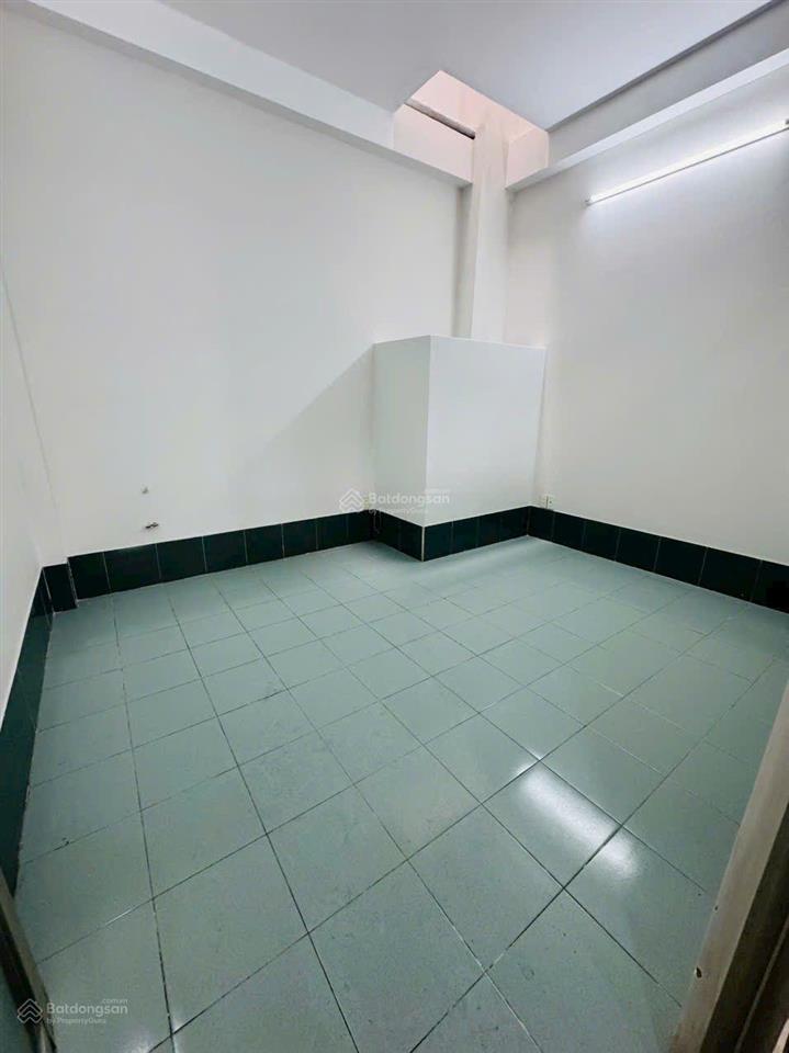 Bán nhà mặt tiền số 7 đường hồng lạc, phường 11, tb