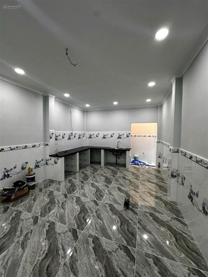 Bán nhà hẻm 6m đường kênh 19/5 , f tây thạnh , quận tân phú, 7,2 tỷ, 76m2 (4m x 19m.) 1 trệt 1 lầu