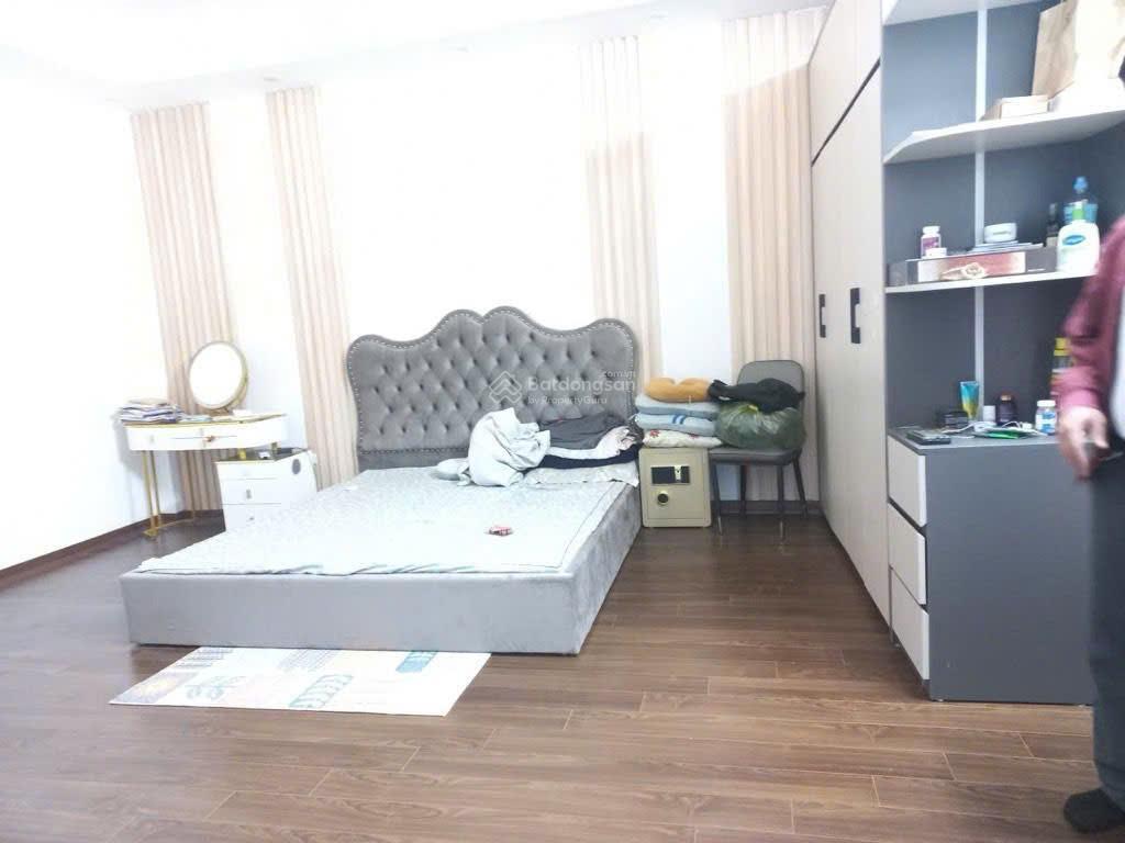 Chủ nhà gửi bán nhà ngõ 63 lê đức thọ, phú mỹ 40m ô tô đỗ cổng, dân trí cao.giá nhỉnh 8t