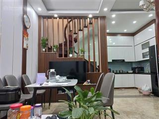 Chủ nhà gửi bán nhà ngõ 63 lê đức thọ, phú mỹ 40m ô tô đỗ cổng, dân trí cao.giá nhỉnh 8t