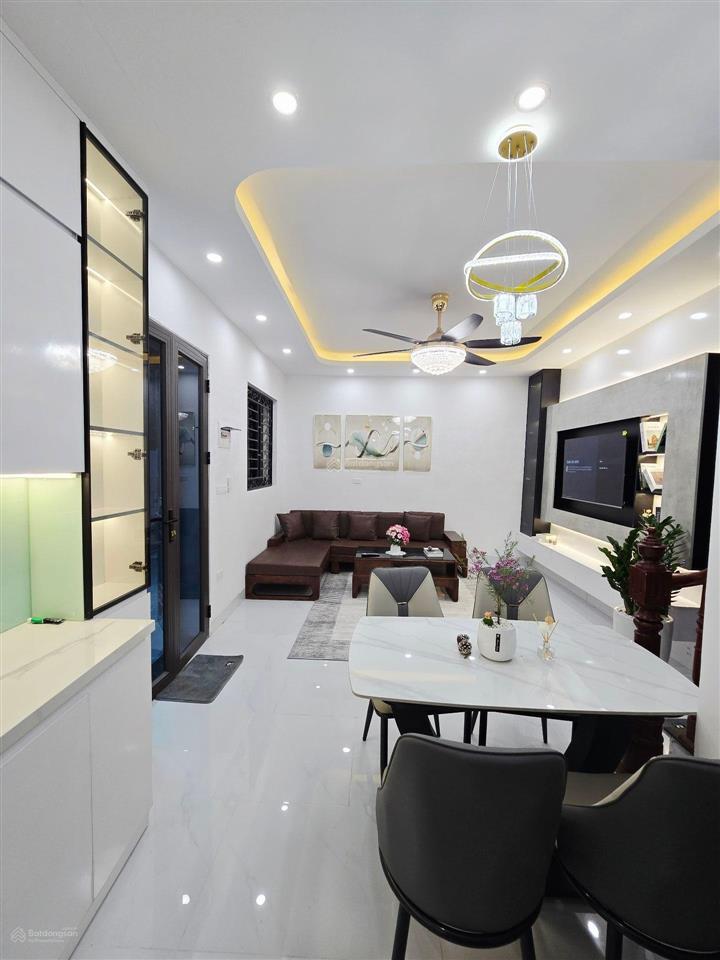 Bán nhà khu vực văn tiến dũng, từ liêm 36m² 6 t thang máy, ô tô nhỏ vào nhà, gía 9,25 tỷ