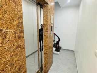 Bán nhà khu vực phú diễn, từ liêm 36m. ô tô 7 chỗ đỗ cửa.ngõ thông, 6t thang máy.nhỉnh 9 tỷ.