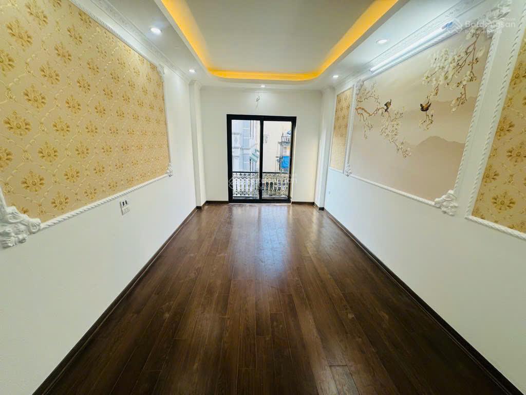 Bán nhà khu vực phú diễn,từ liêm 36m. ô tô 7 chỗ đỗ cửa.ngõ thông, 6t thang máy.nhỉnh 9t