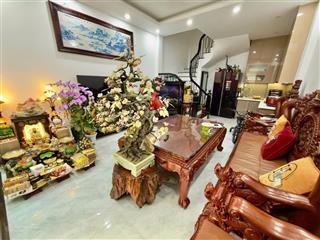 Nhà đẹp ngọc trục, đại mỗ, 51m 4t dân xây kiên cố, lô góc cách đg ô tô 15m giá chỉ 9,45 tỷ