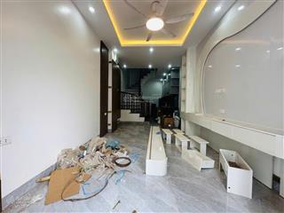 Chính chủ bán gấp nhà khu vực lai xá, hoài đức 5t mới, cách đường ô tô tránh 10m. 6,15t