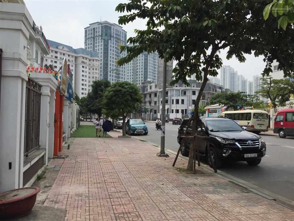 Cho thuê nhà biệt thự khu đô thị hoàng quốc việt, hà nội mặt đường 20m