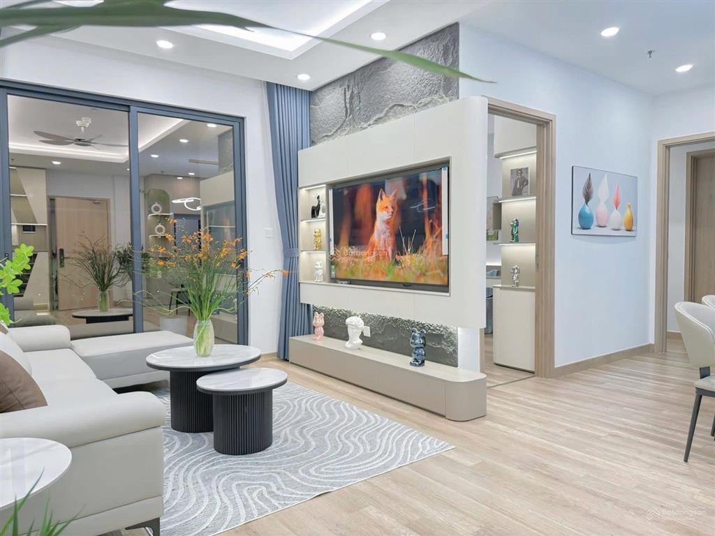 Chính chủ ch the sun mễ trì 103m2 3n, 2vs + full đồ giá 20,5tr/th. 0359 724 ***