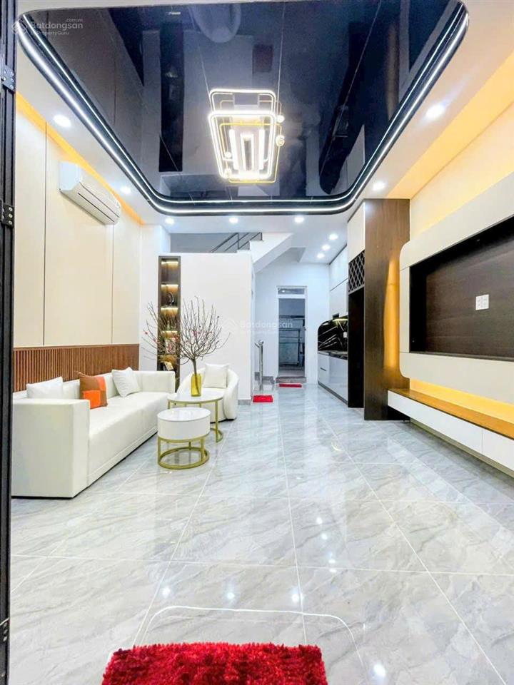 Nhà đẹp 3 lầu hẻm 751 trần xuân soạn, q7