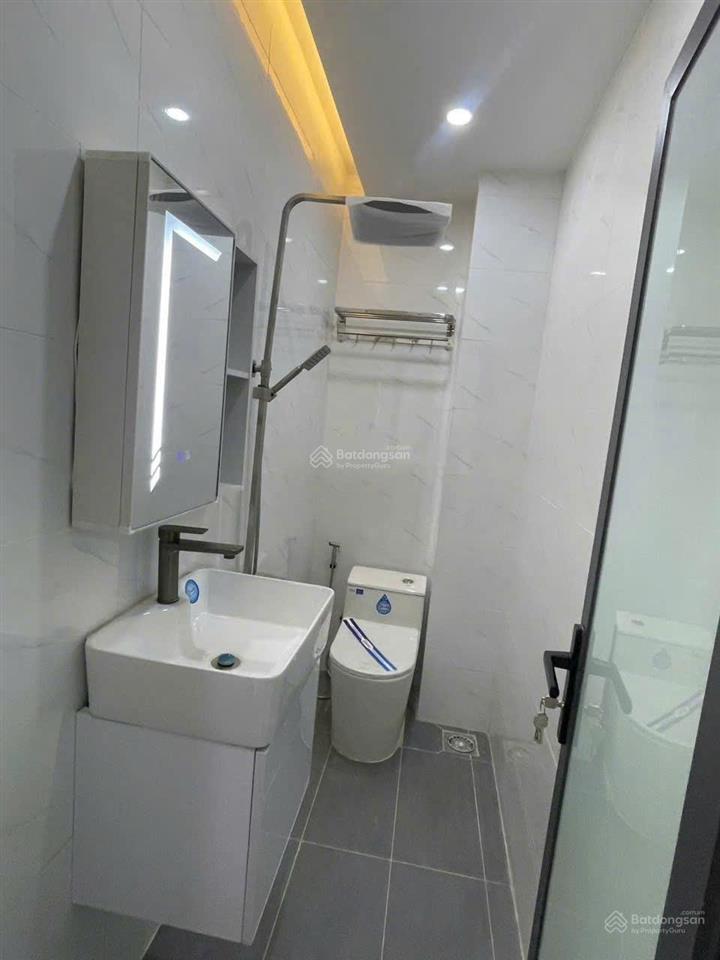 Nhà đẹp 3 lầu hẻm 751 trần xuân soạn, q7