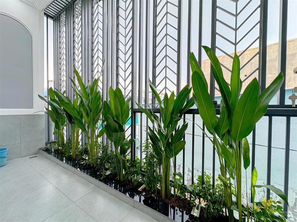 Nhà đẹp 2 tầng full nội thất hẻm ~3m 861 trần xuân soạn, quận 7