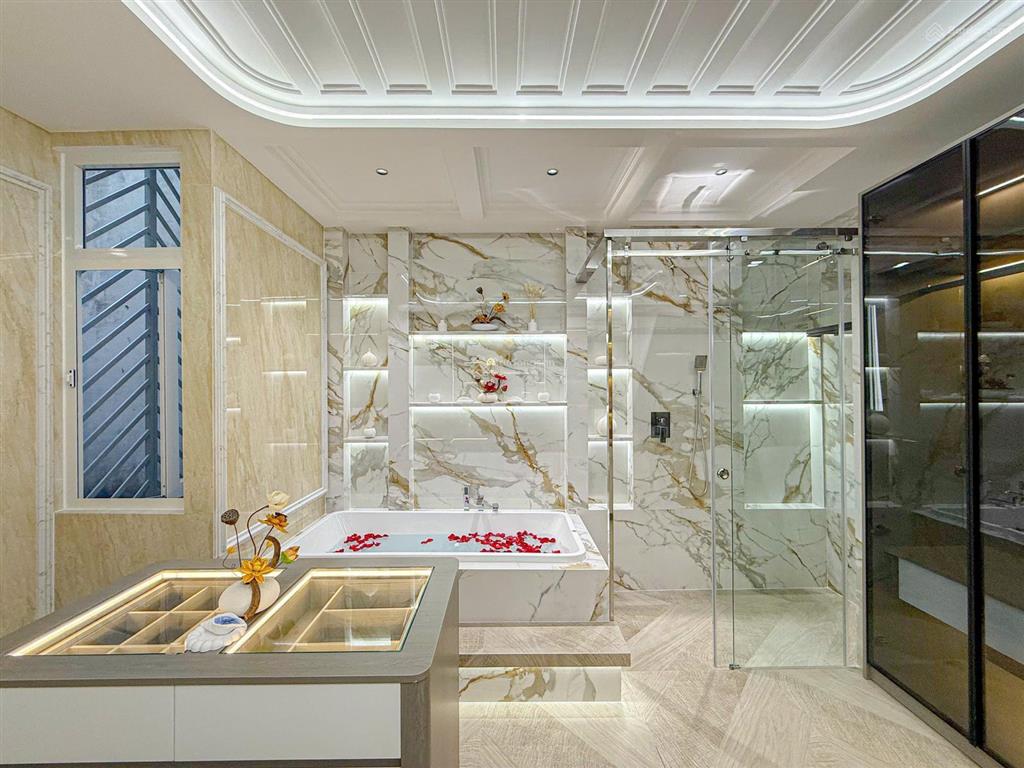 Bán nhà cao cấp hẻm 62 lâm văn bền  p. tân kiểng  quận 7