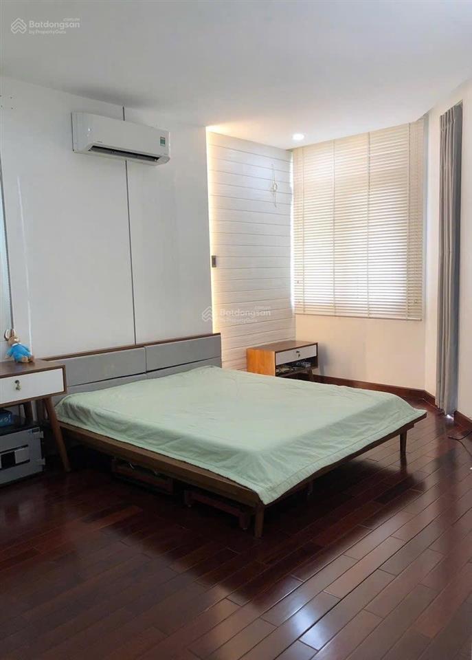 Nhà 4 tầng mặt tiền đường 16m  kdc tân quy đông, q7