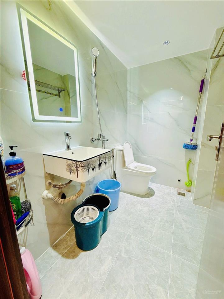 Căn hộ dịch vụ 6 tầng mặt tiền âu dương lân quận 8 dòng tiền khủng 160 triệu/tháng