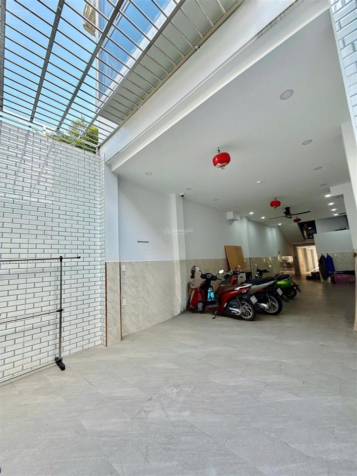 Căn hộ dịch vụ 6 tầng mặt tiền âu dương lân quận 8 dòng tiền khủng 160 triệu/tháng
