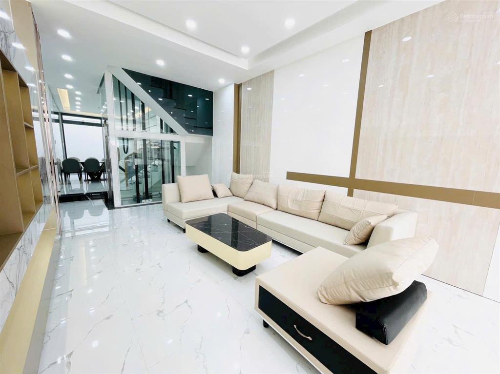 Hạ giá sâu  từ 18,8 tỷ xuống chỉ còn 17,8 tỷ