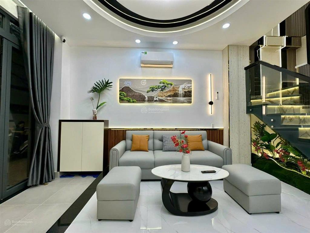 Nhà mới đẹp  góc 2 mặt thoáng  full nội thất cao cấp | hẻm 749 huỳnh tấn phát, q7