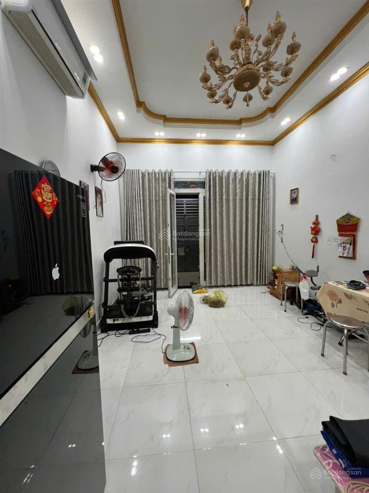 Nhà mặt tiền đường số 49  p. tân thuận  quận 7