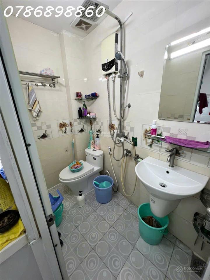 Nhà mặt tiền đường số 49  p. tân thuận  quận 7