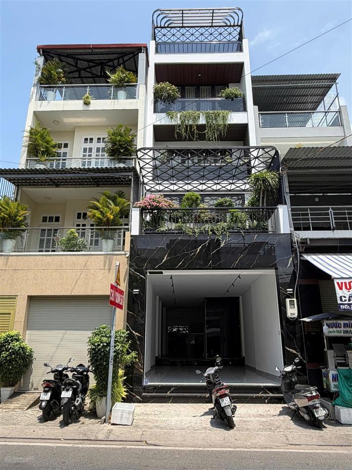 Bán nhà mới 5 tầng mặt tiền đường lâm văn bền  q.7