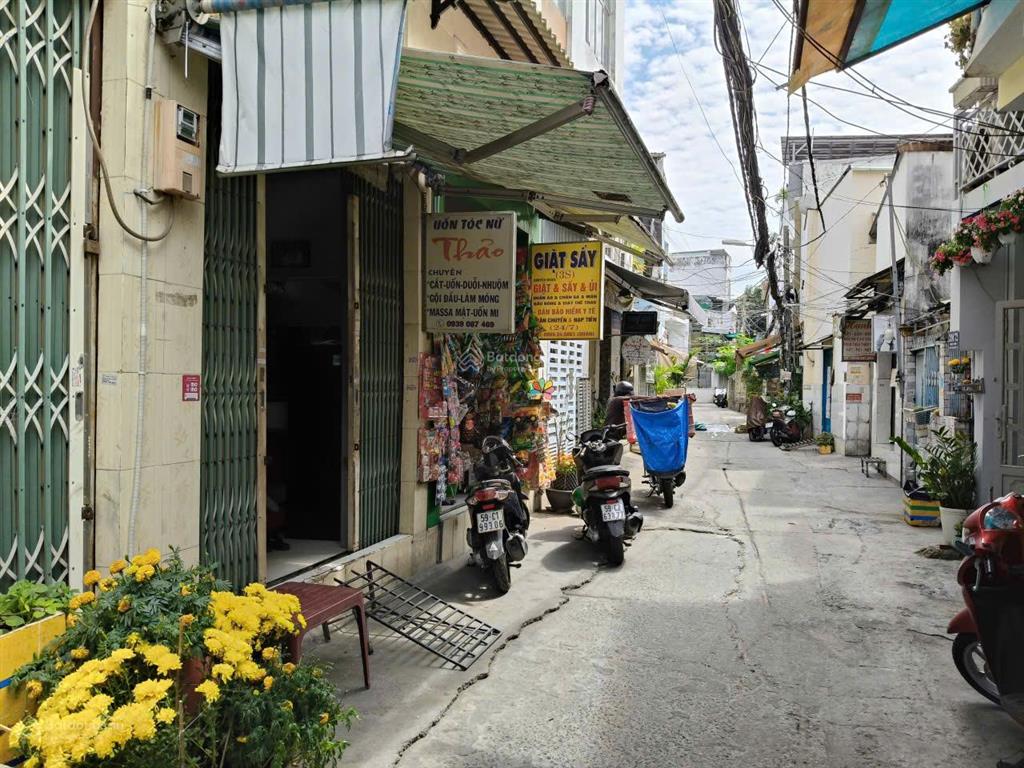 Bán nhà 4 tầng hẻm 391 huỳnh tấn phát, quận 7, đang cho thuê 20 triệu/tháng