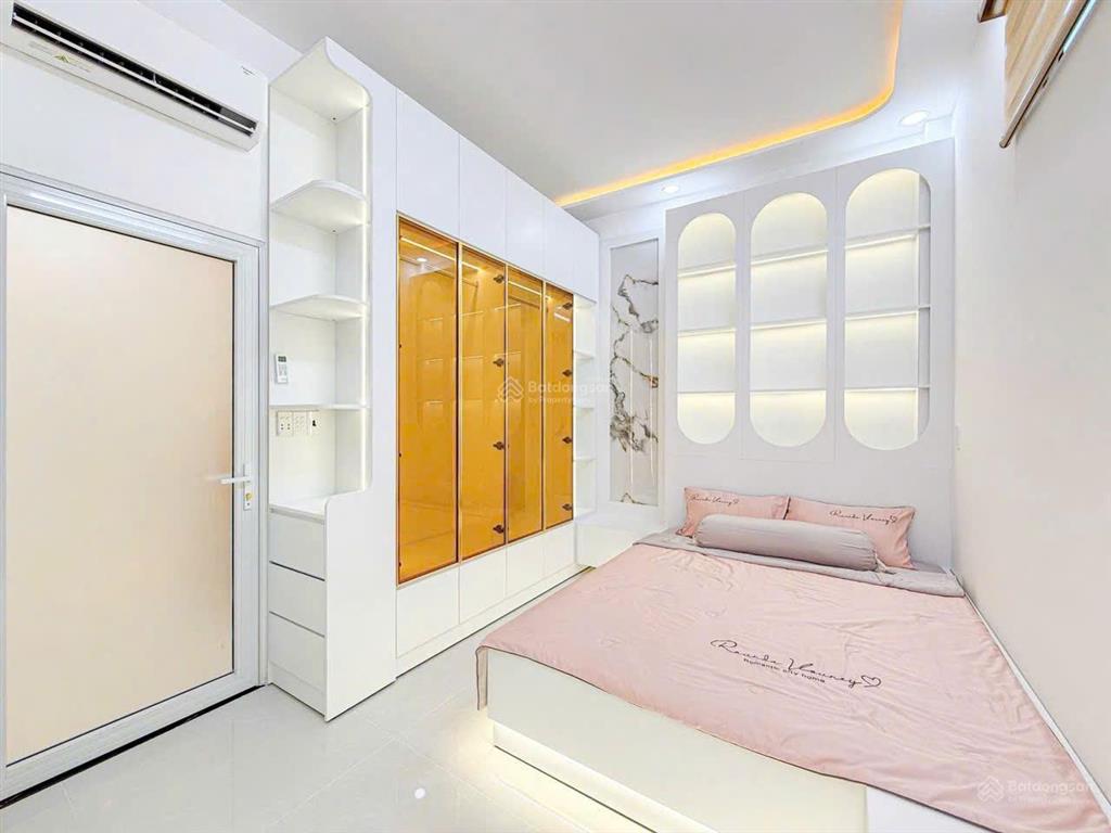 Bán nhà 3 tầng hẻm xe hơi, đường gò ô môi, p. phú thuận, quận 7.
