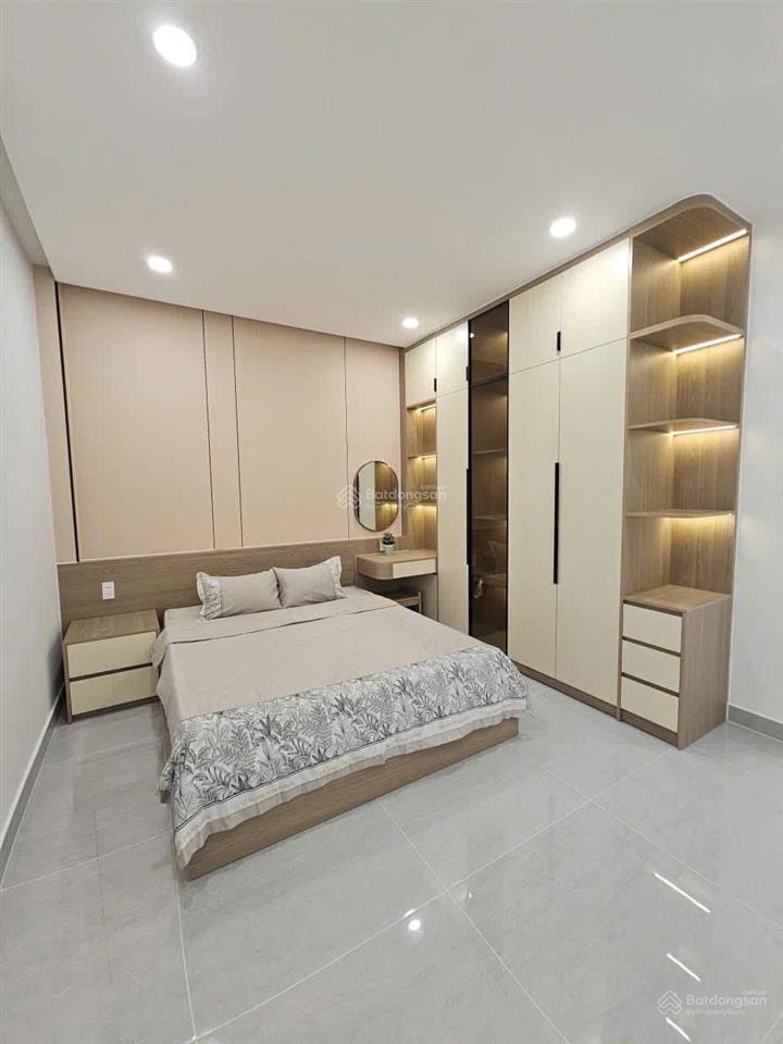 Bán nhà mới 100% 5 tầng btct hẻm âu dương lân, phường chánh hưng q8