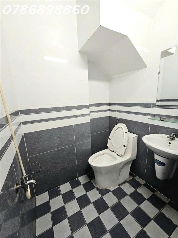 Bán nhà đẹp hẻm 372 tùng thiện vương, p.13, quận 8  dọn vào ở ngay  chỉ 3,78 tỷ
