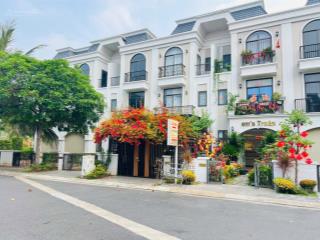 Nhà phố 3 lầu ngay aeon mall đã có sổ hoàn công