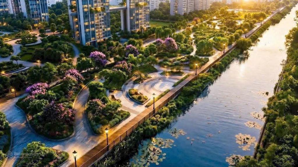 Nhà vinhomes 60m2 liền kề 17 trường đại học quốc tế